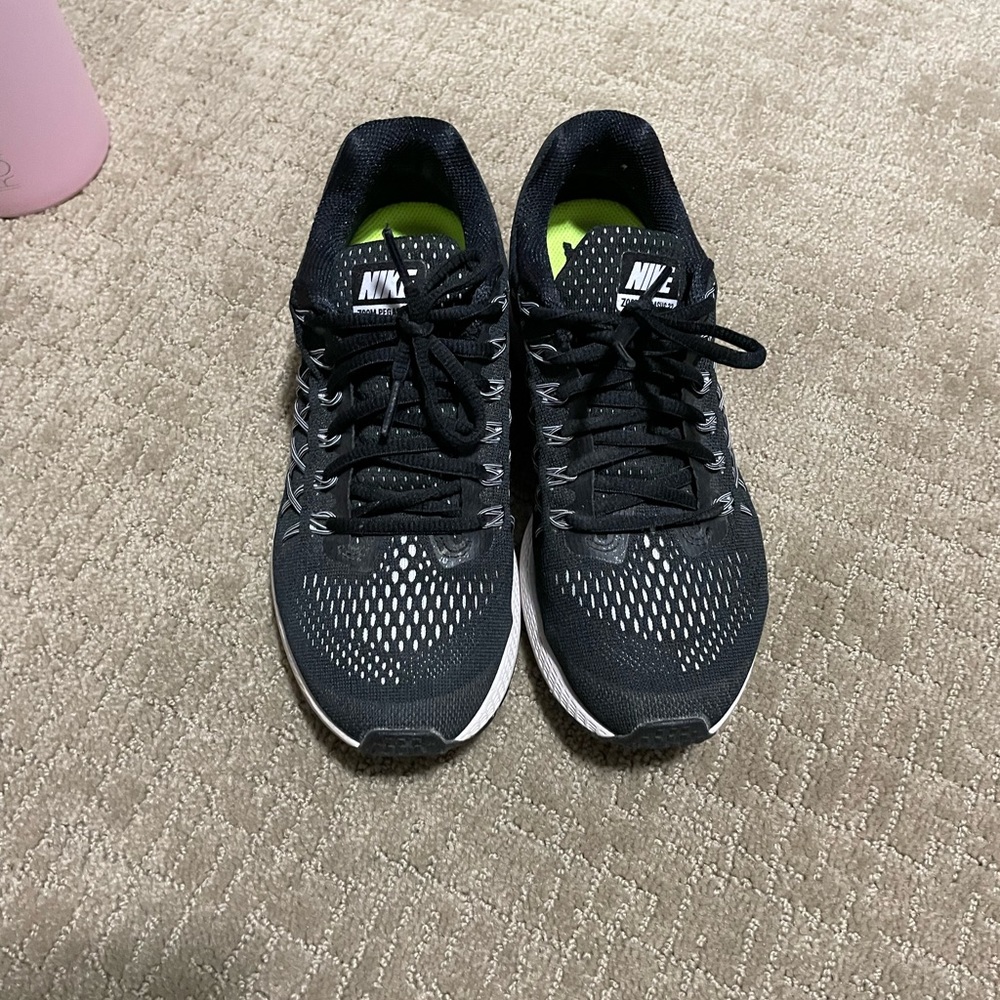 Women’s black Nikes size 7